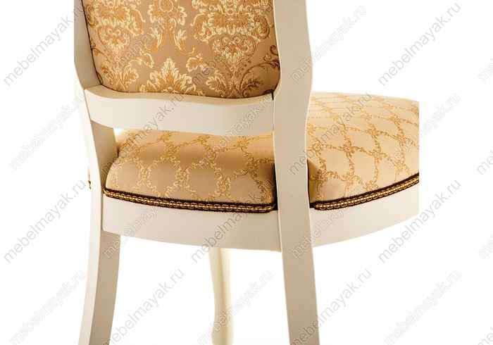 стул обеденный