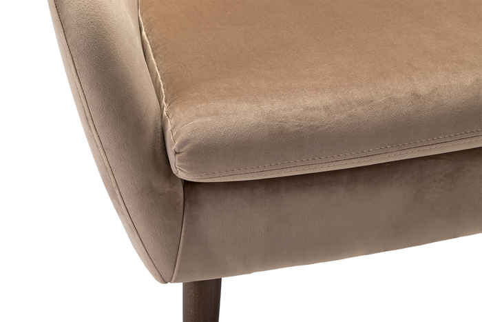 кресло на ножках