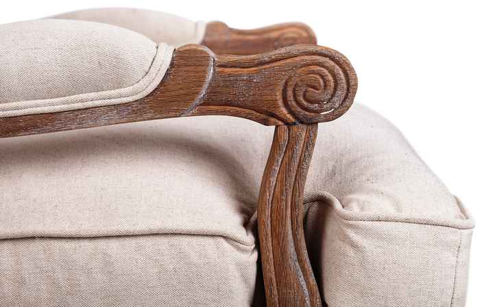 кресло на ножках