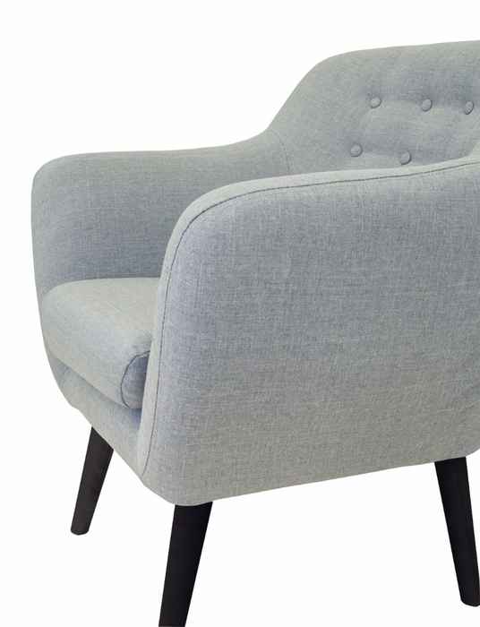 кресло на ножках