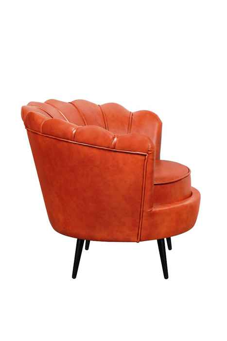 кресло на ножках