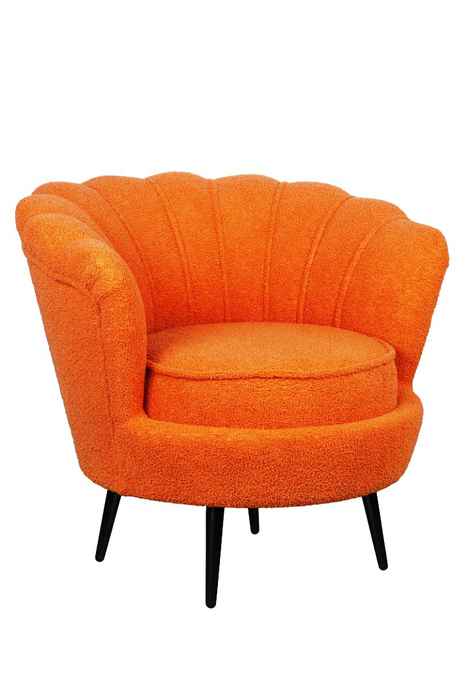 кресло на ножках