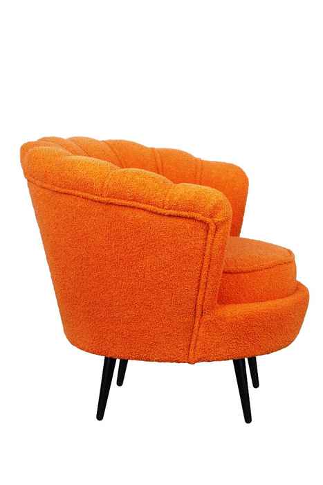 кресло на ножках