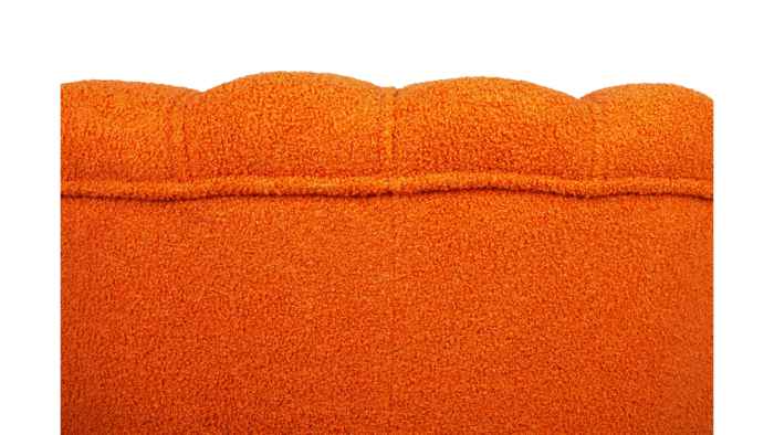 кресло на ножках