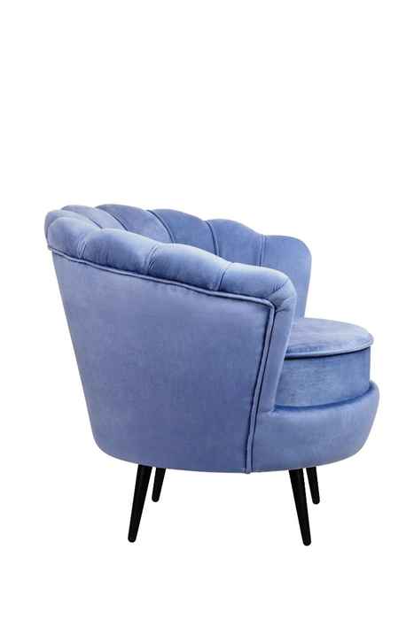 кресло на ножках