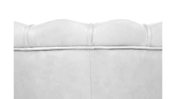 кресло на ножках