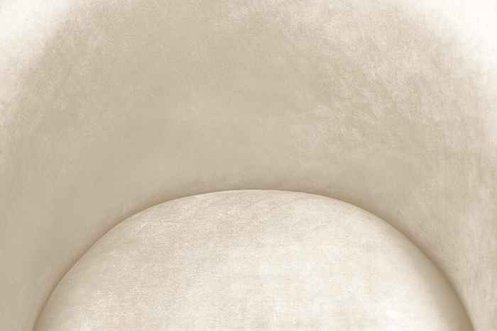 кресло на ножках