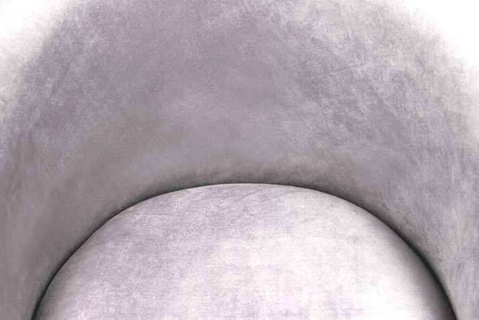 кресло на ножках