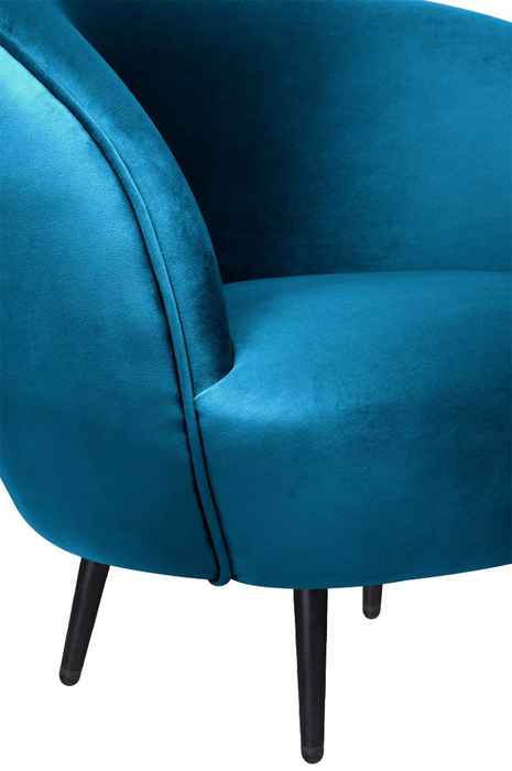 кресло на ножках