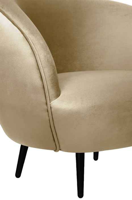 кресло на ножках