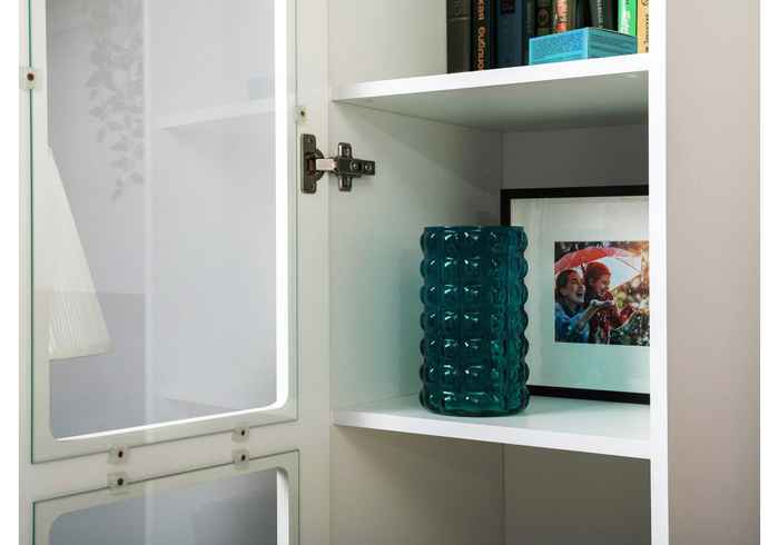 витрина для гостиной