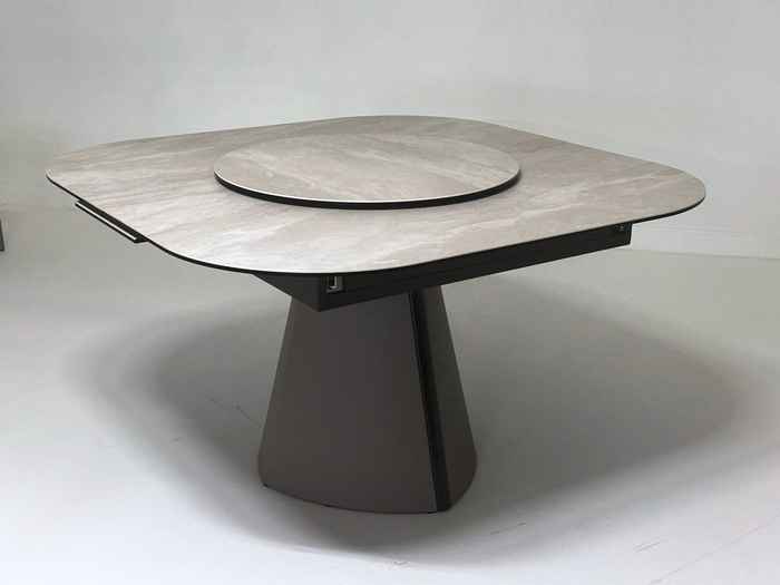 стол обеденный квадратный