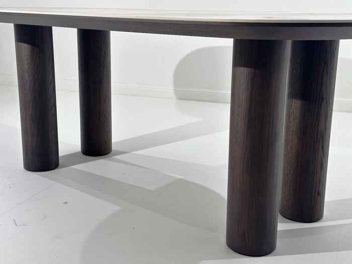 стол обеденный овальный